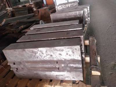 國內(nèi)暢銷品牌合金錘頭 制砂機錘頭 各種破碎機錘頭