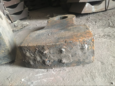 耐磨合金箱式破碎機錘頭 提升粉碎設備性能的關(guān)鍵配件